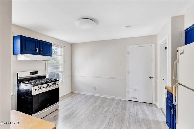 1831 Eastern Parkway, Schenectady, NY 12309