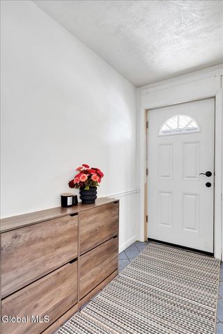 1831 Eastern Parkway, Schenectady, NY 12309