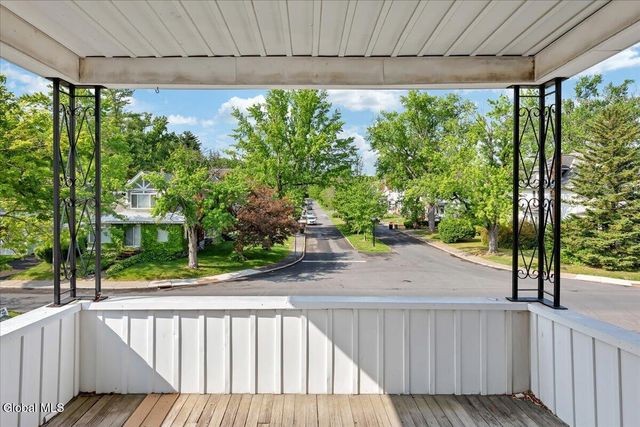 1831 Eastern Parkway, Schenectady, NY 12309