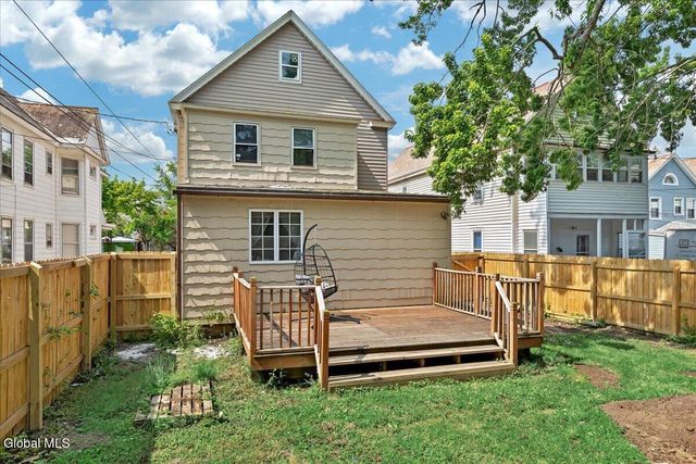 1831 Eastern Parkway, Schenectady, NY 12309