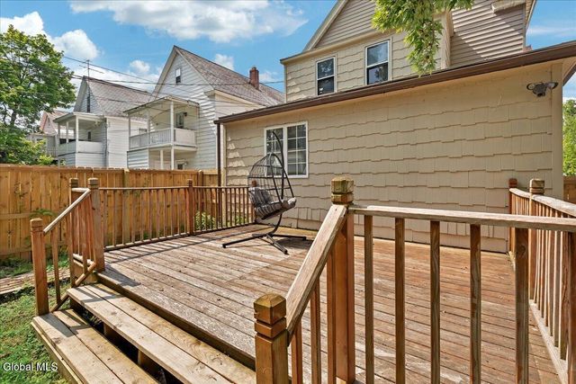 1831 Eastern Parkway, Schenectady, NY 12309