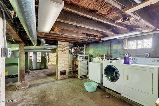 1831 Eastern Parkway, Schenectady, NY 12309