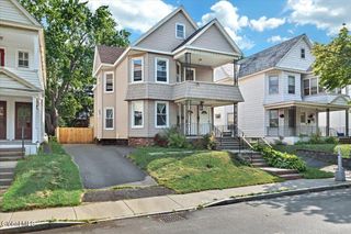 1831 Eastern Parkway, Schenectady, NY 12309