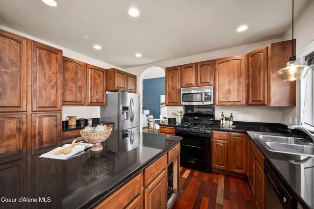 2547 W Blackberry LOOP, Hayden, ID 83835