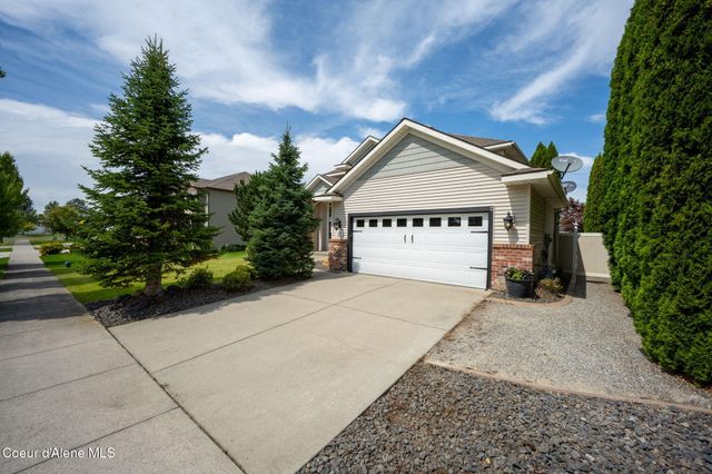 2547 W Blackberry LOOP, Hayden, ID 83835
