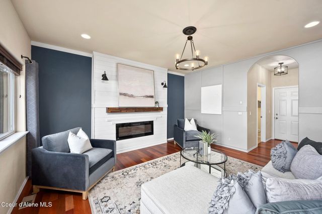 2547 W Blackberry LOOP, Hayden, ID 83835