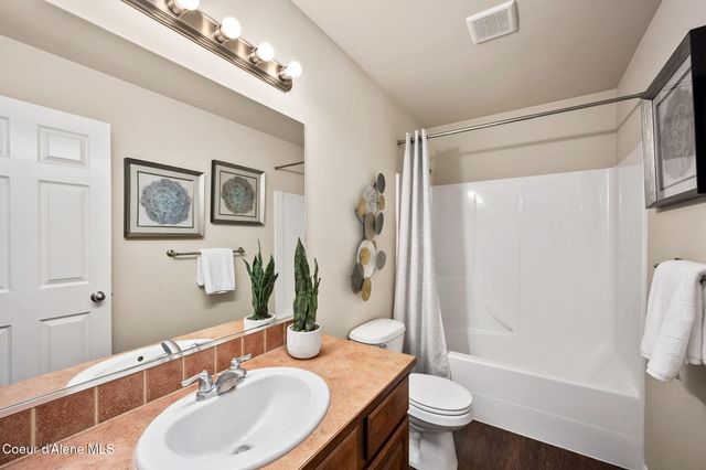 2547 W Blackberry LOOP, Hayden, ID 83835