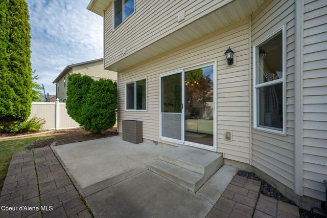 2547 W Blackberry LOOP, Hayden, ID 83835