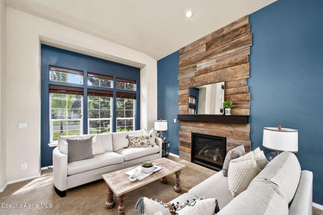 2547 W Blackberry LOOP, Hayden, ID 83835