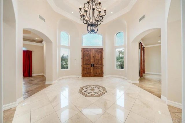 14106 Summit Crest, Escondido, CA 92025