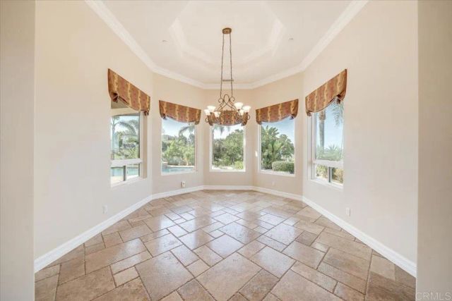 14106 Summit Crest, Escondido, CA 92025
