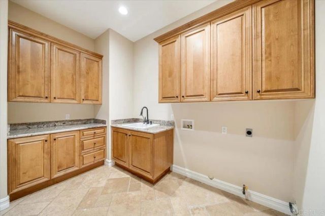 14106 Summit Crest, Escondido, CA 92025