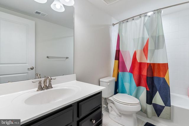 5271 BLUE CRAB LN, Waldorf, MD 20602
