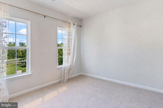 5271 BLUE CRAB LN, Waldorf, MD 20602