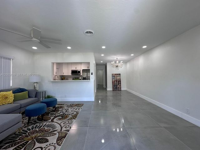 1628 NW 8th Ave, Fort Lauderdale, FL 33311