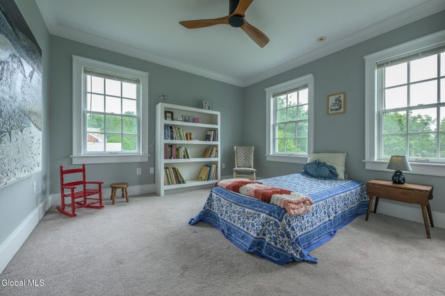 19 Presidential Drive, Kinderhook, NY 12106