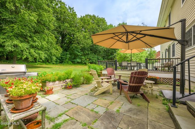 19 Presidential Drive, Kinderhook, NY 12106