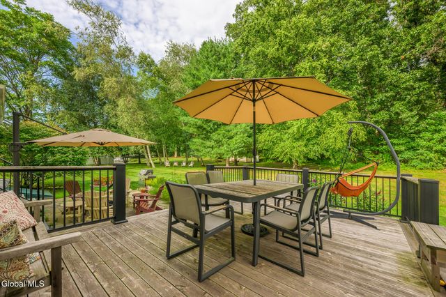 19 Presidential Drive, Kinderhook, NY 12106