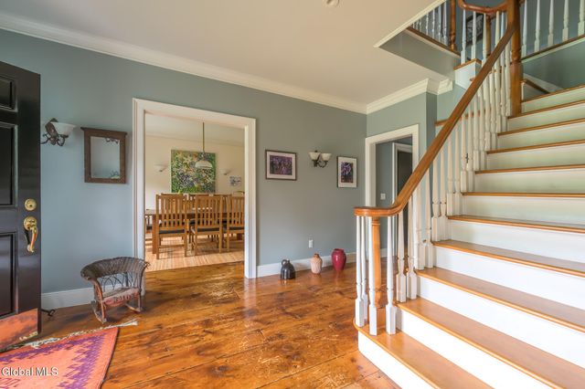 19 Presidential Drive, Kinderhook, NY 12106