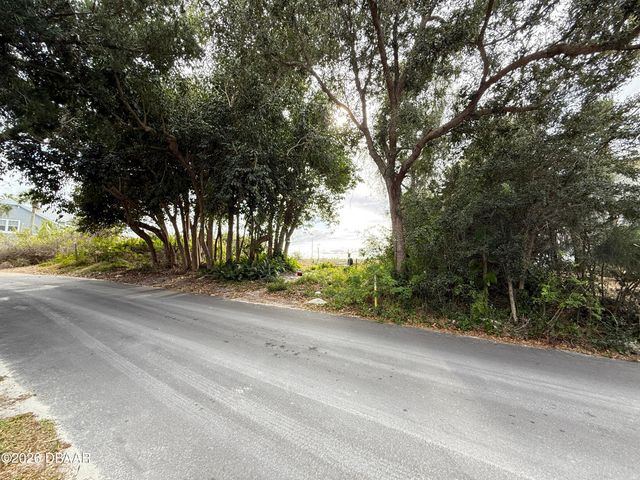 1602 N Indian River Road, New Smyrna Beach, FL 32169