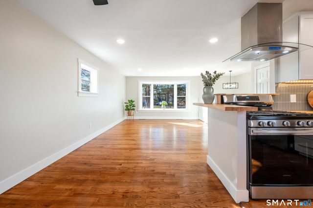 31 Cheryl Drive, Farmington, CT 06032