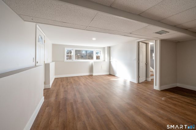 31 Cheryl Drive, Farmington, CT 06032