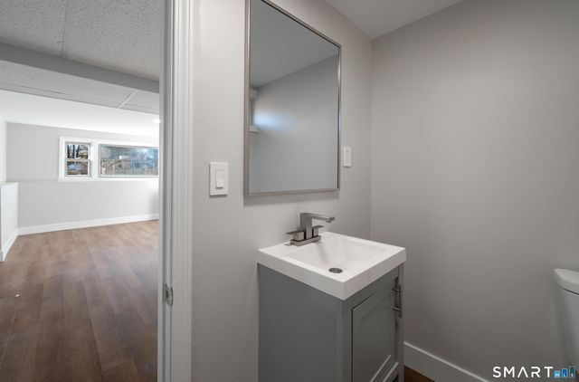 31 Cheryl Drive, Farmington, CT 06032