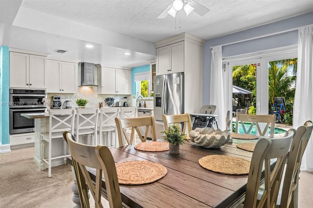 517 NE 2nd Pl, Dania Beach, FL 33004