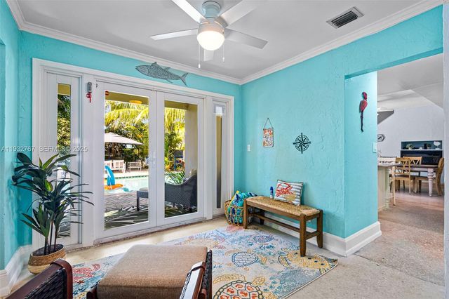 517 NE 2nd Pl, Dania Beach, FL 33004