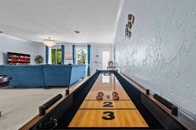 517 NE 2nd Pl, Dania Beach, FL 33004