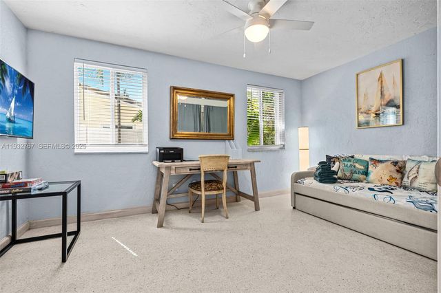 517 NE 2nd Pl, Dania Beach, FL 33004