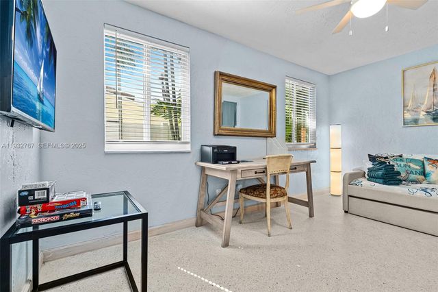 517 NE 2nd Pl, Dania Beach, FL 33004