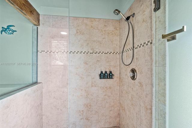 517 NE 2nd Pl, Dania Beach, FL 33004