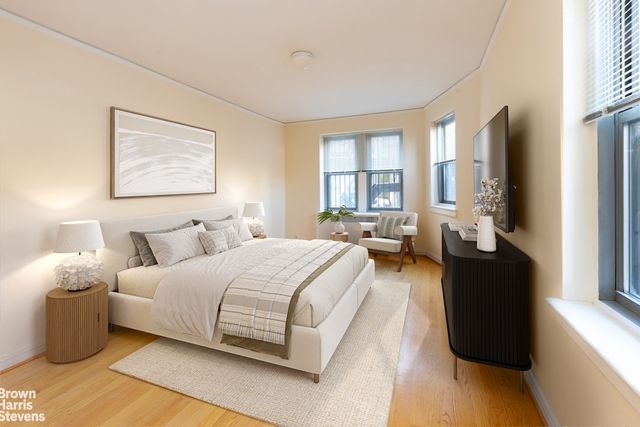 4445 Post Rd Apt 3B, New York City, NY 10471