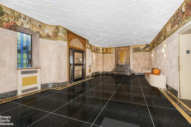 4445 Post Rd Apt 3B, New York City, NY 10471