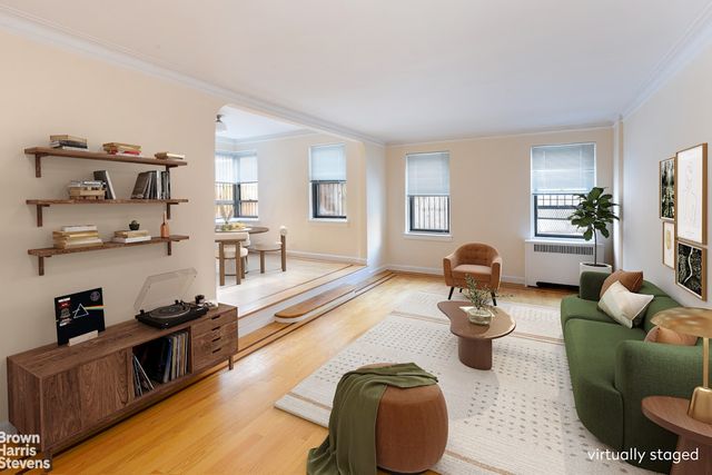 4445 Post Rd Apt 3B, New York City, NY 10471