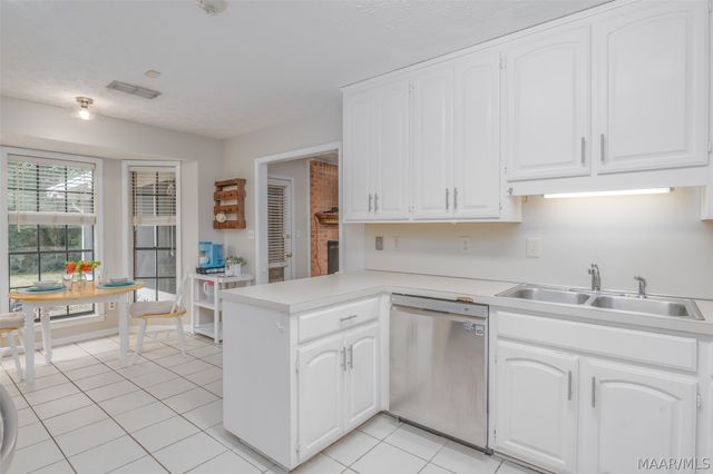 647 Chatsworth Drive, Montgomery, AL 36109