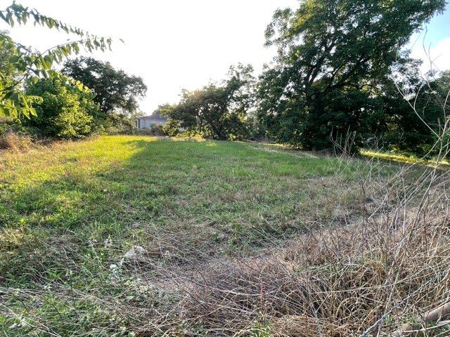 628 S Johnson Street, Mineola, TX 75773