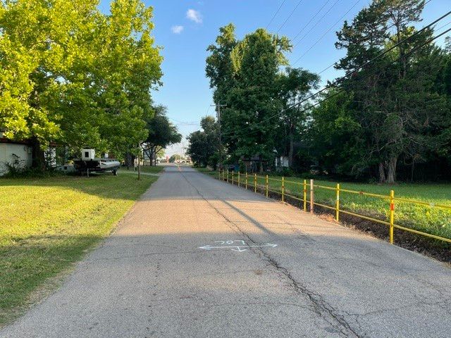 628 S Johnson Street, Mineola, TX 75773