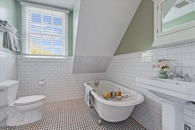 430 Ridgewood Ave, Glen Ridge Boro Twp., NJ 07028