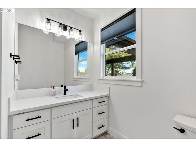 6560 Sw ROOD BRIDGE Rd, Hillsboro, OR 97123