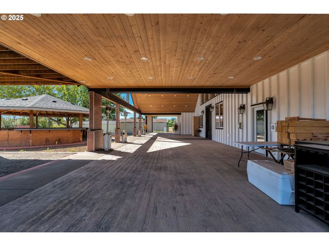 6560 Sw ROOD BRIDGE Rd, Hillsboro, OR 97123