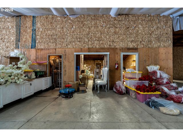 6560 Sw ROOD BRIDGE Rd, Hillsboro, OR 97123