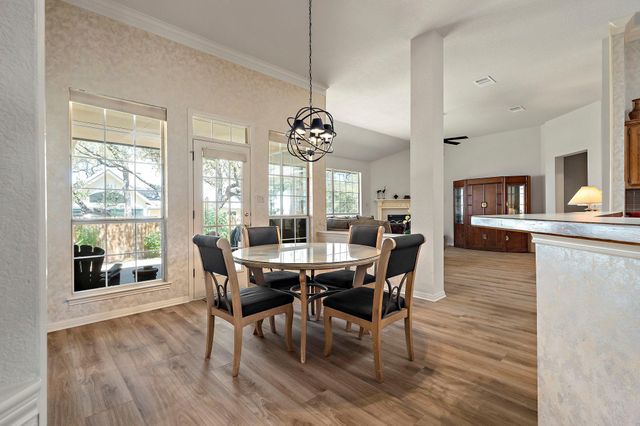 10900 Peale CT, Austin, TX 78726