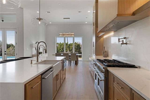 323 Longview Place, Heath, TX 75032