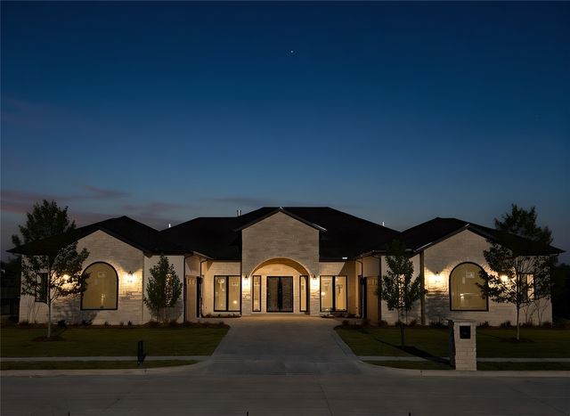 323 Longview Place, Heath, TX 75032