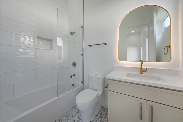 323 Longview Place, Heath, TX 75032