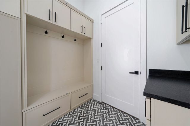 323 Longview Place, Heath, TX 75032