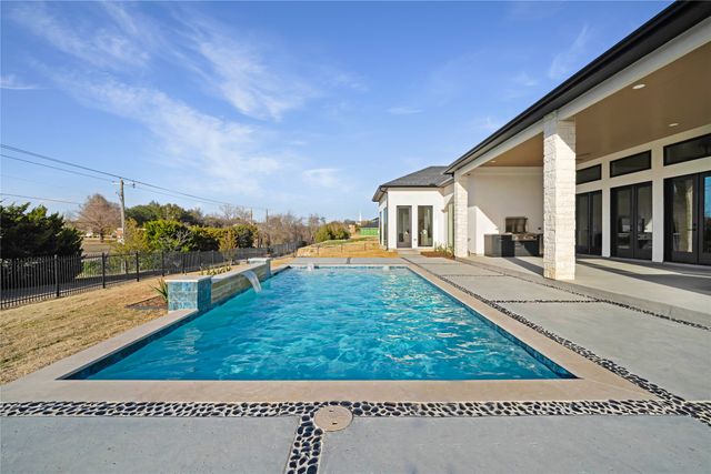 323 Longview Place, Heath, TX 75032