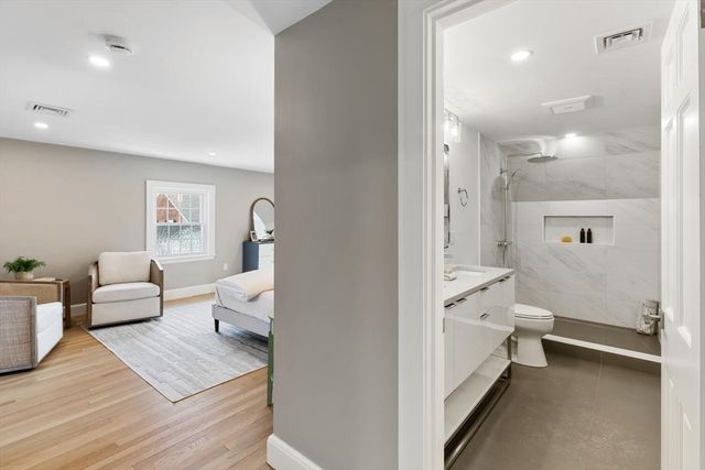 1 Town Way, Winchester, MA 01890